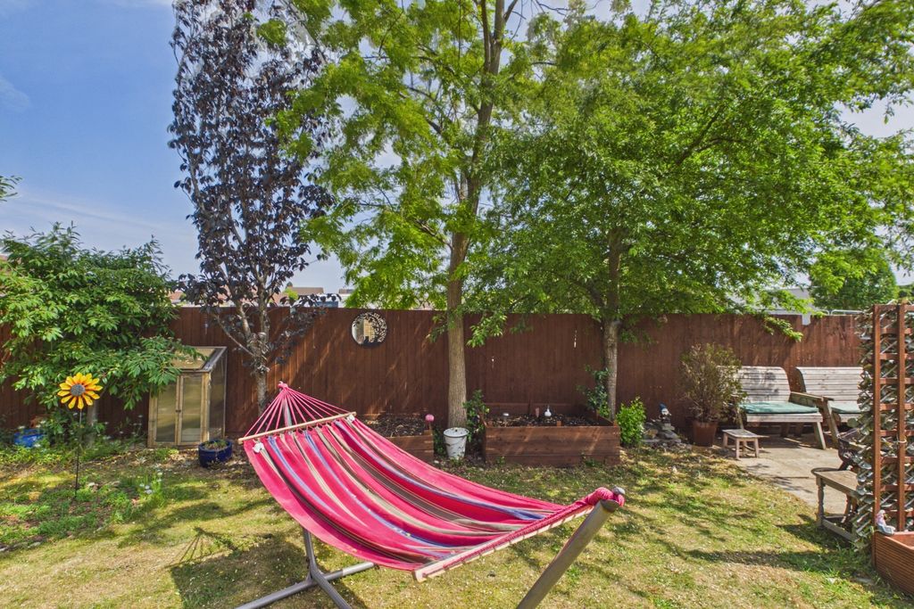 Property photo 3 of 36 Imagine Relaxing In This Sun Soaked Garden In The