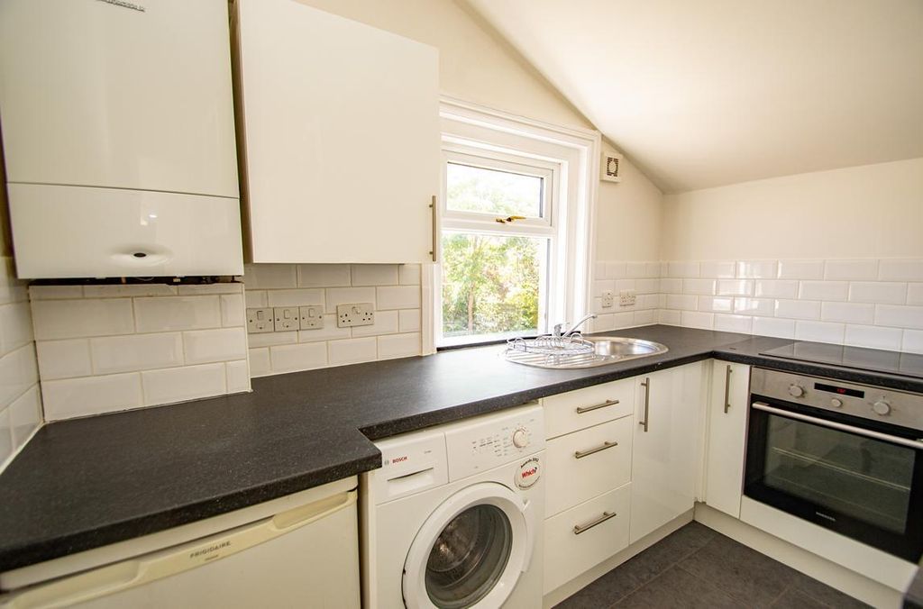 Property photo 2 of 9 Kitchen