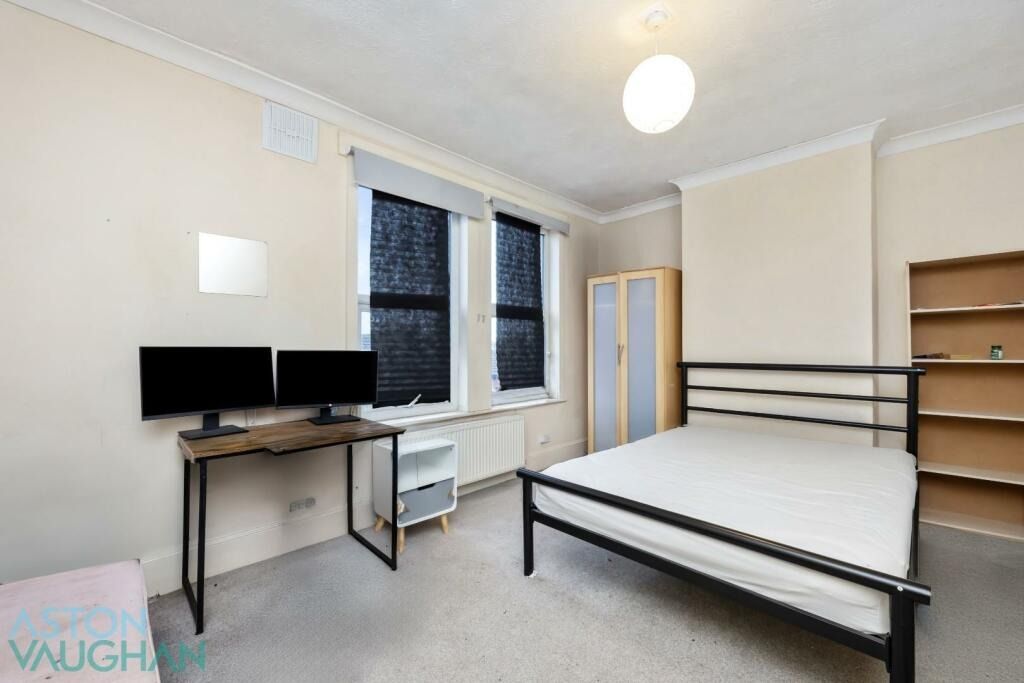 Property photo 3 of 9 4560652