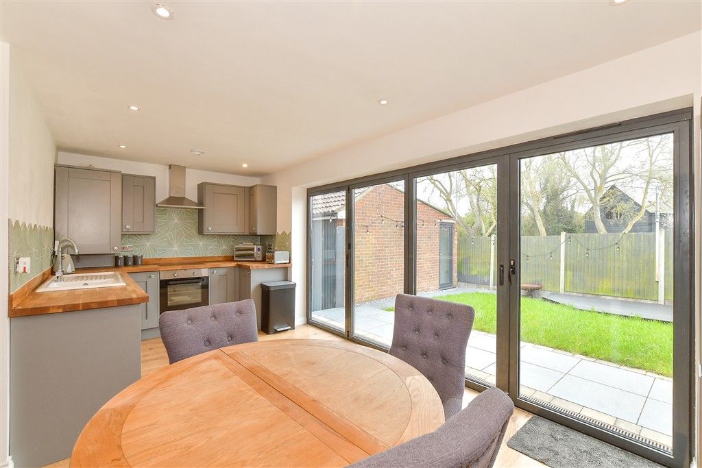 Property photo 3 of 11 Kitchen/Diner