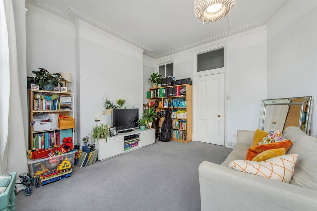 Property photo 3 of 7