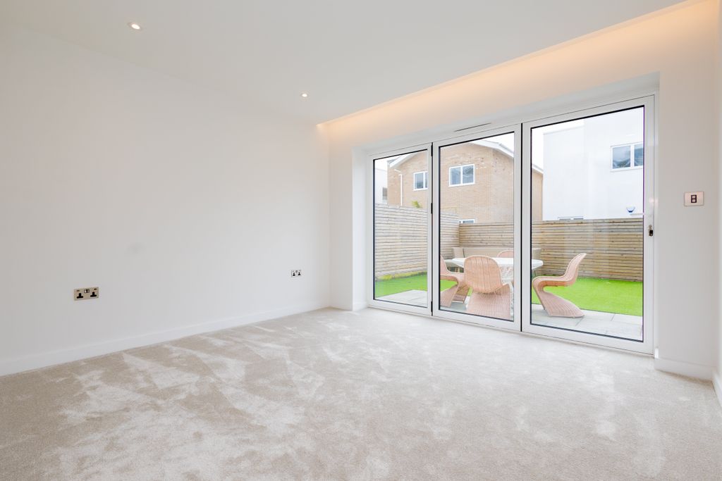 Additional image 20 of 4 bed detached house to rent302 Sandbanks Road, Lilliput, Poole BH14