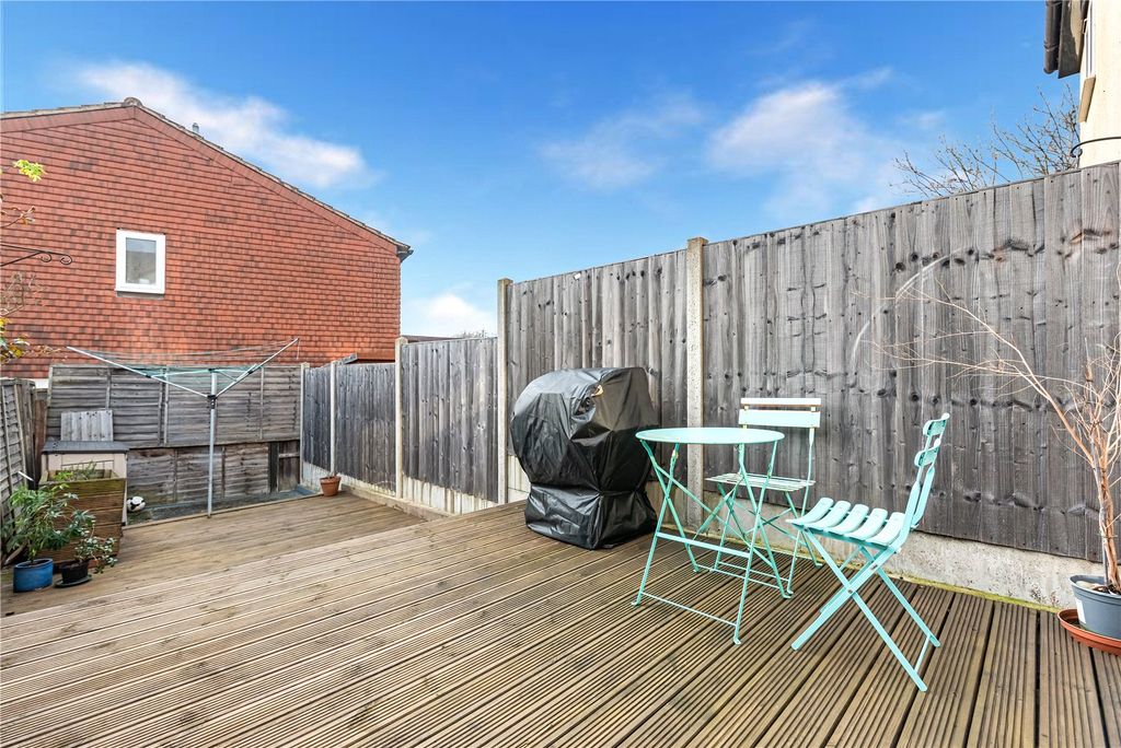 Property photo 3 of 13 Picture No. 18