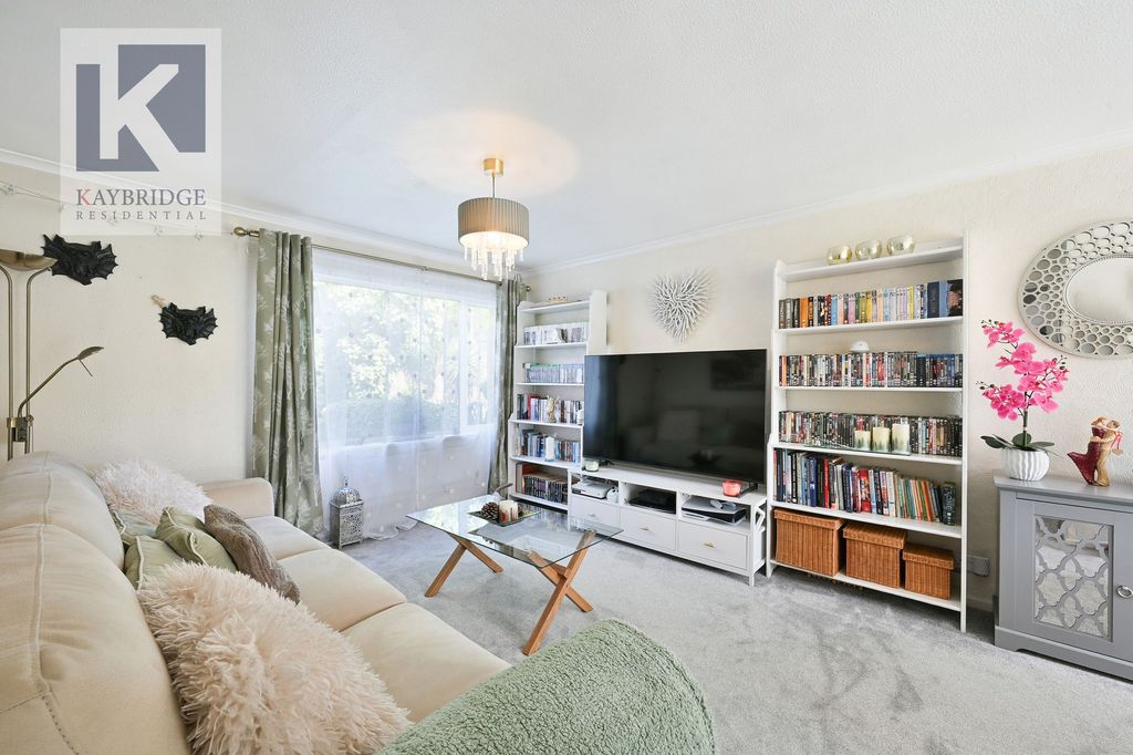 Property photo 2 of 11 Relko Court, Epsom - Kt19 9Dj