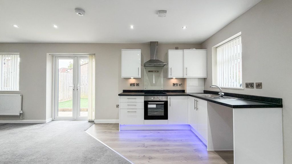 Property photo 3 of 9 Apc_6667.Jpg