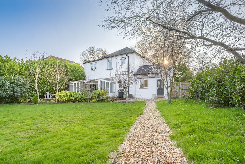 Property photo 3 of 12