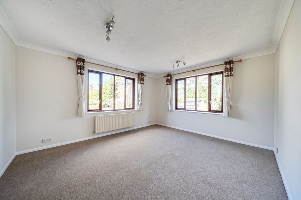 Property photo 3 of 7