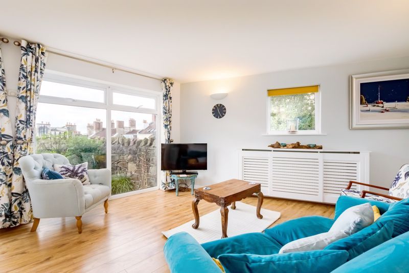 Property photo 3 of 17 Sitting Room