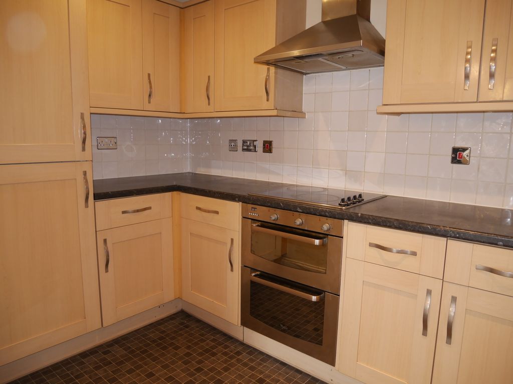 Property photo 3 of 12