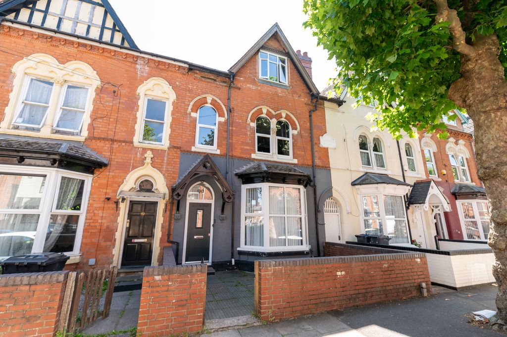 Property photo 1 of 39 01
