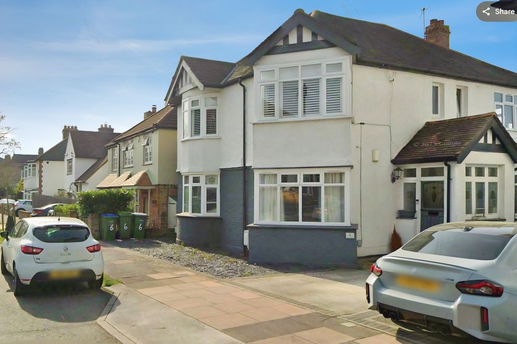 Property photo 1 of 10 23F40590-Screensh...