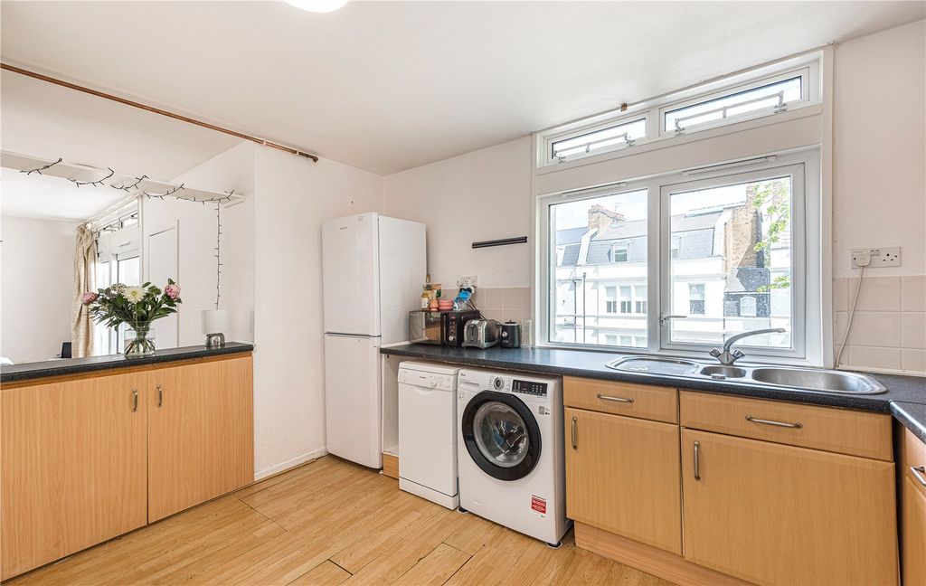 Property photo 2 of 10 Picture No. 02