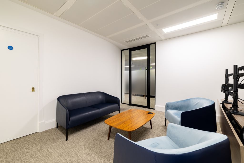 Property photo 2 of 20