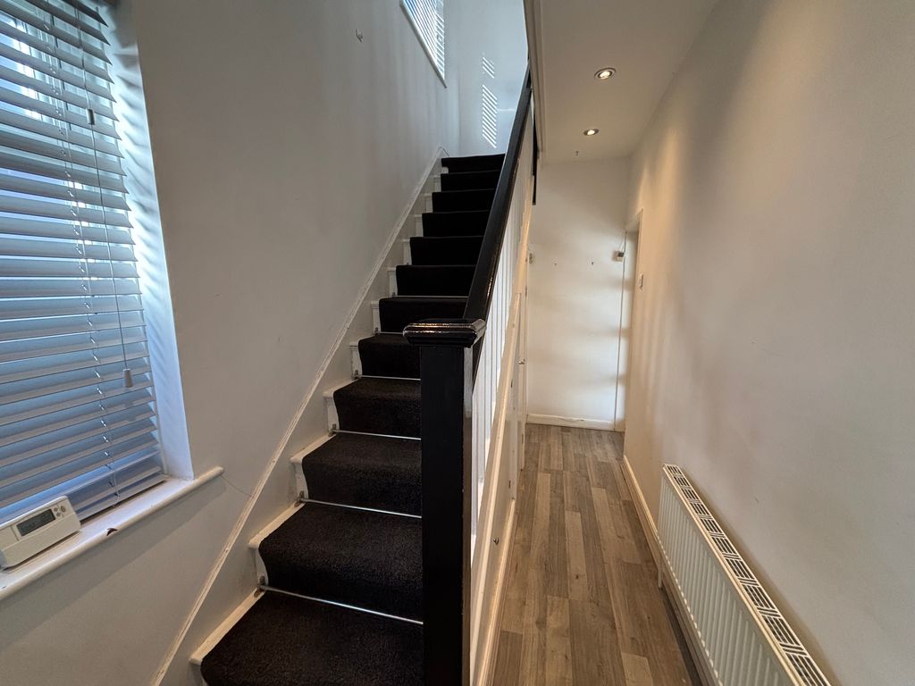 Property photo 3 of 24