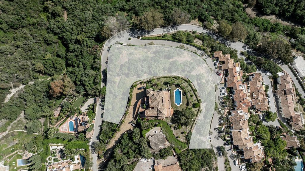 Property photo 3 of 12