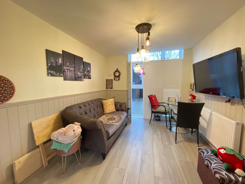 Property photo 3 of 18 Img_33343_2_Original.Jpg