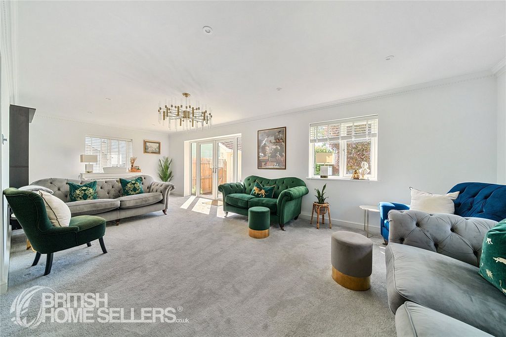 Property photo 3 of 39 Picture No. 15