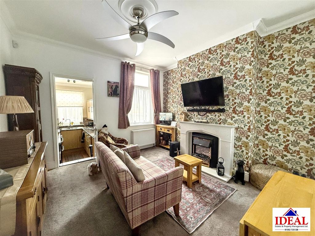 Property photo 2 of 15 Image00014.Jpg