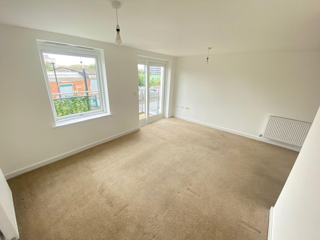 Property photo 2 of 12