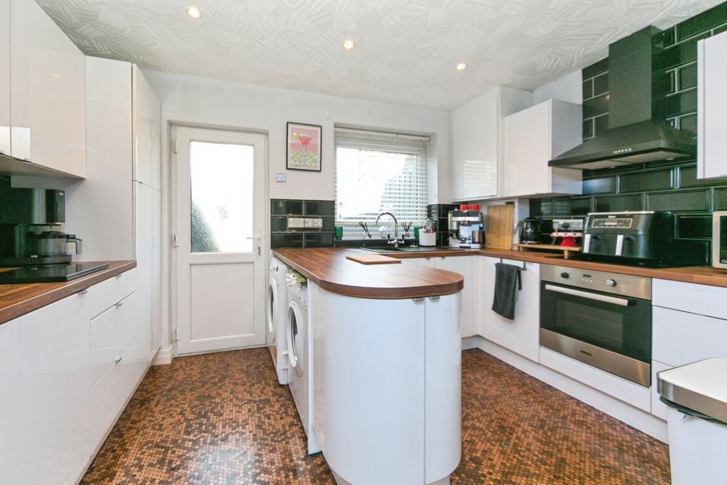 Property photo 2 of 18 Pbox-Img.Jpg