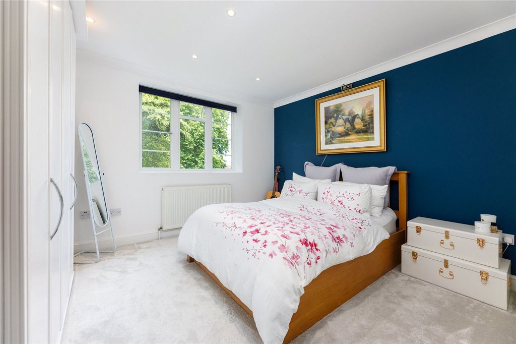 Property photo 3 of 11 Picture No. 06