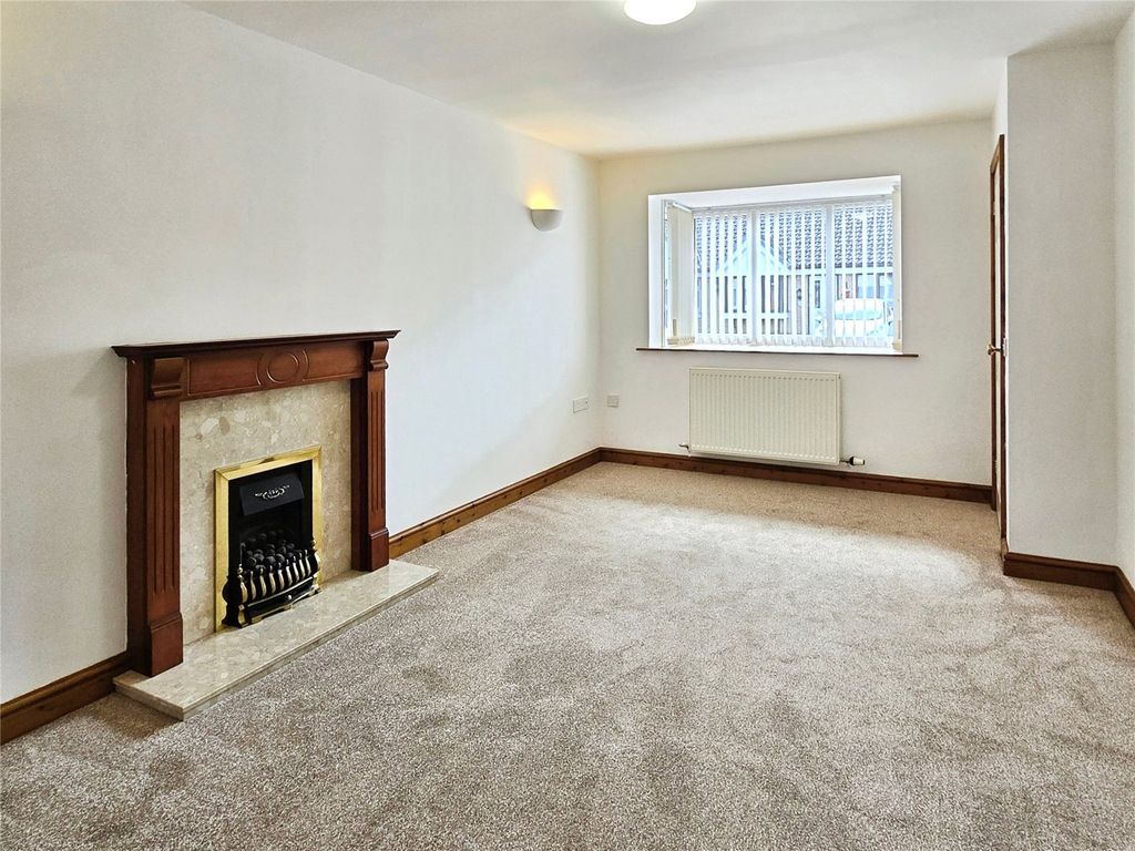 Property photo 2 of 9 Living Room
