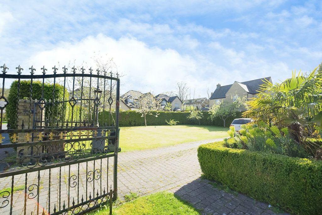 Additional image 28 of 11 bed country house for saleGlenholme Park, Clayton, Bradford BD14
