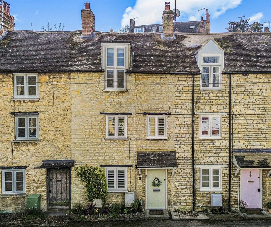 Property photo 1 of 13 8 Brook Hill-2 Cropped.Jpg