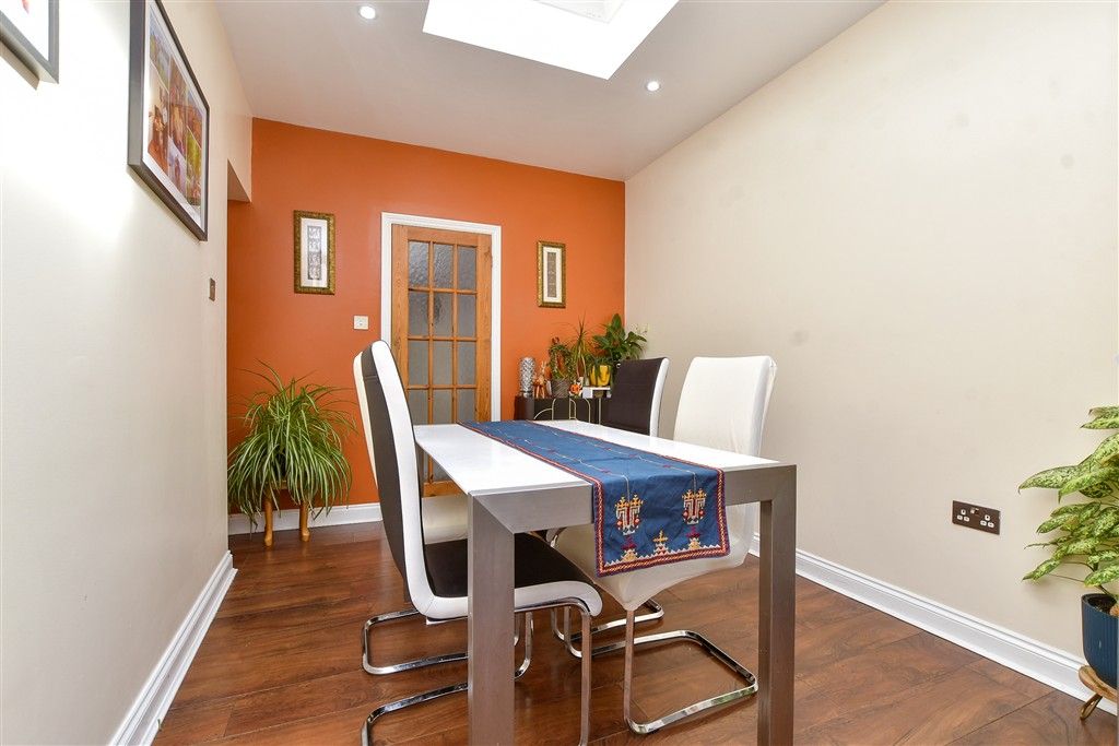 Property photo 3 of 16 Kitchen/Diner