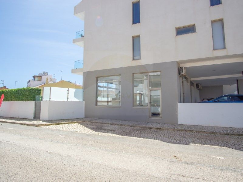 Property photo 3 of 32