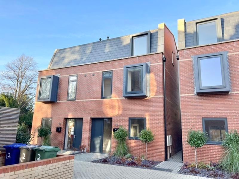 Property photo 1 of 18 Front