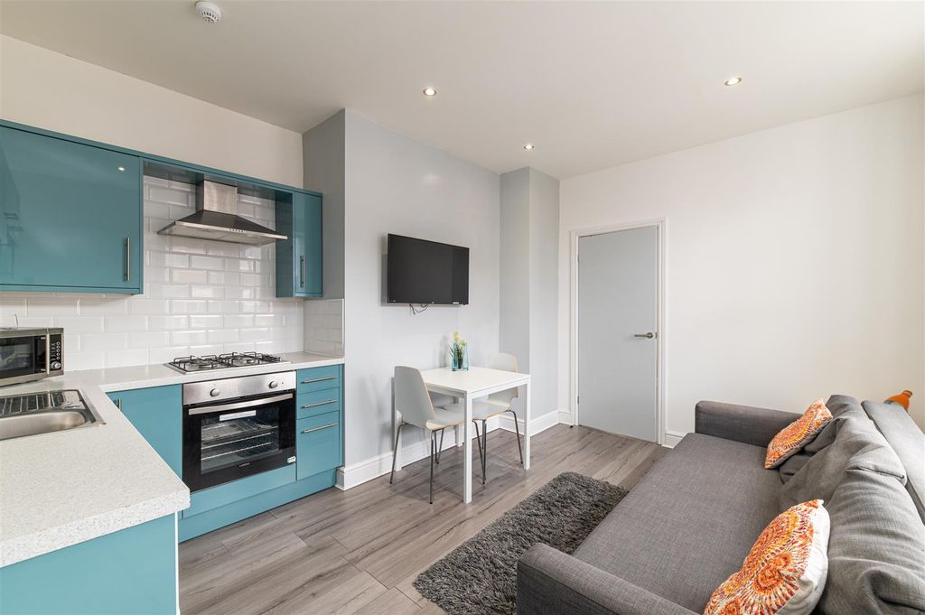 Property photo 2 of 8 Edit-5833.Jpg