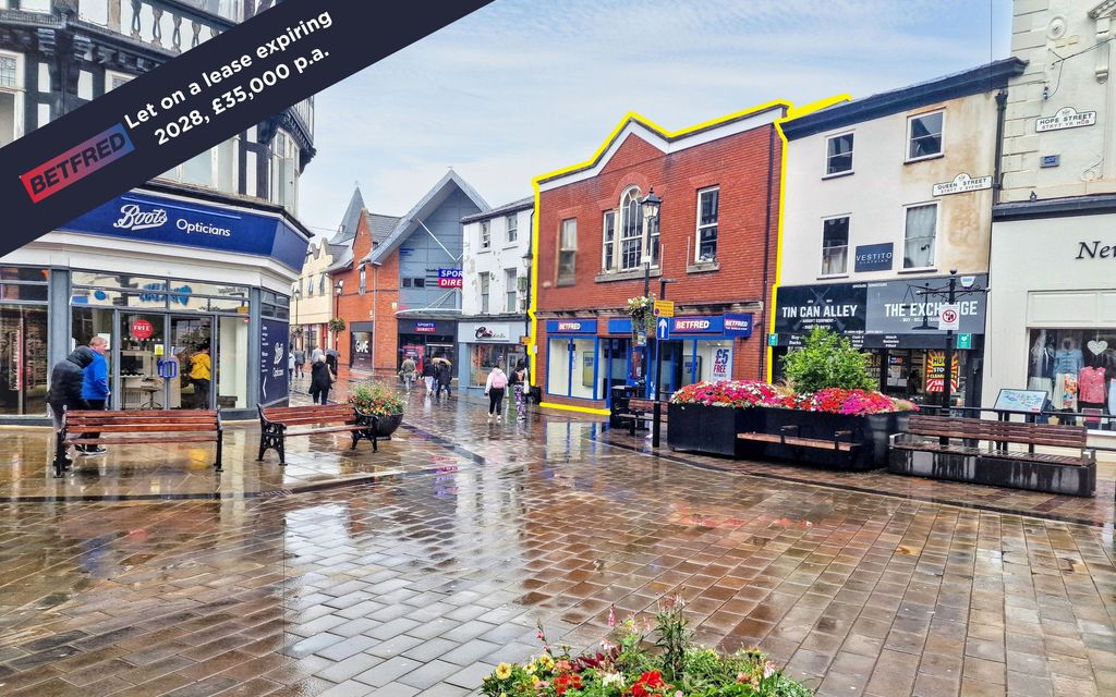 Property photo 1 of 2 22/23 Queen Street, Wrexham Ll11 1Al