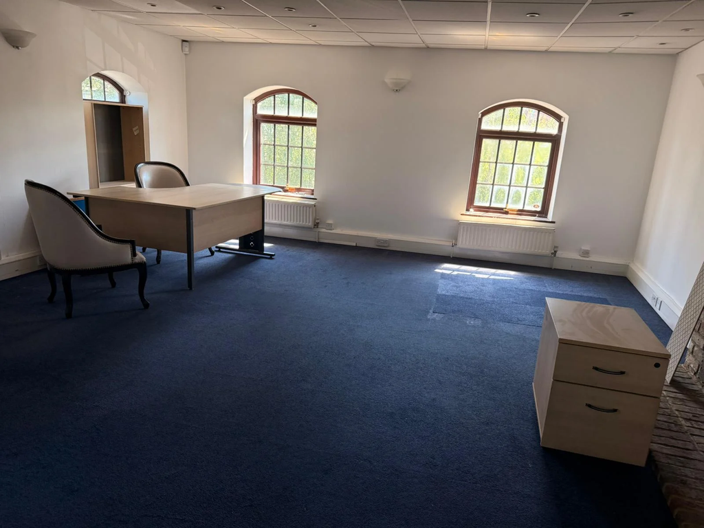 Property photo 3 of 5