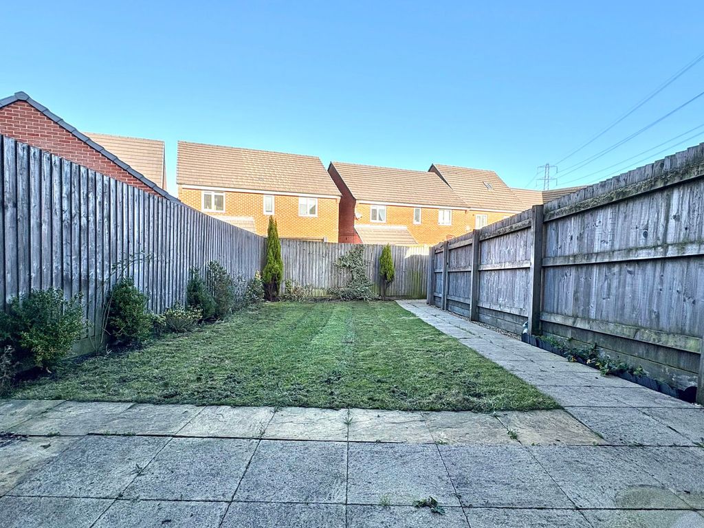 Property photo 3 of 17