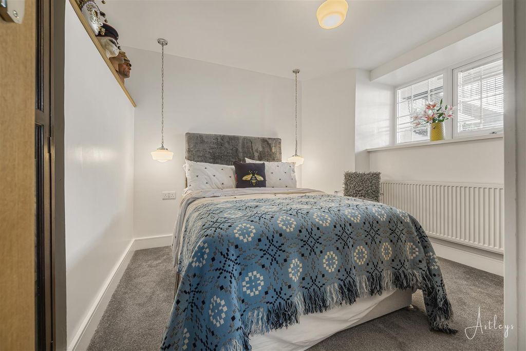 Additional image 18 of 3 bed flat for saleMumbles Road, Mumbles, Swansea SA3
