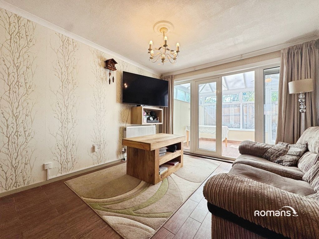 Property photo 3 of 19 Pbox-Img.Jpg