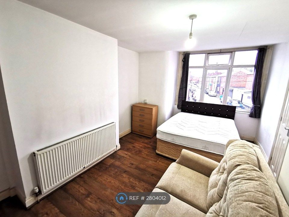 Property photo 3 of 6