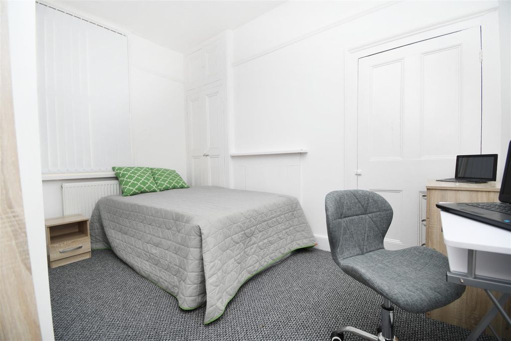 Property photo 2 of 23 13.Jpg