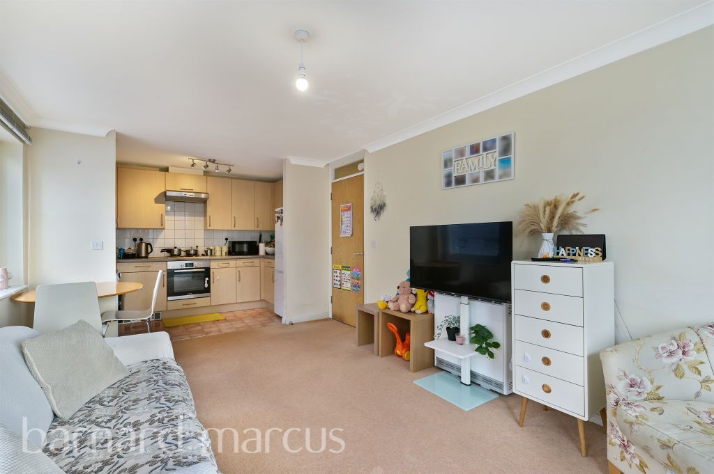 Property photo 2 of 9