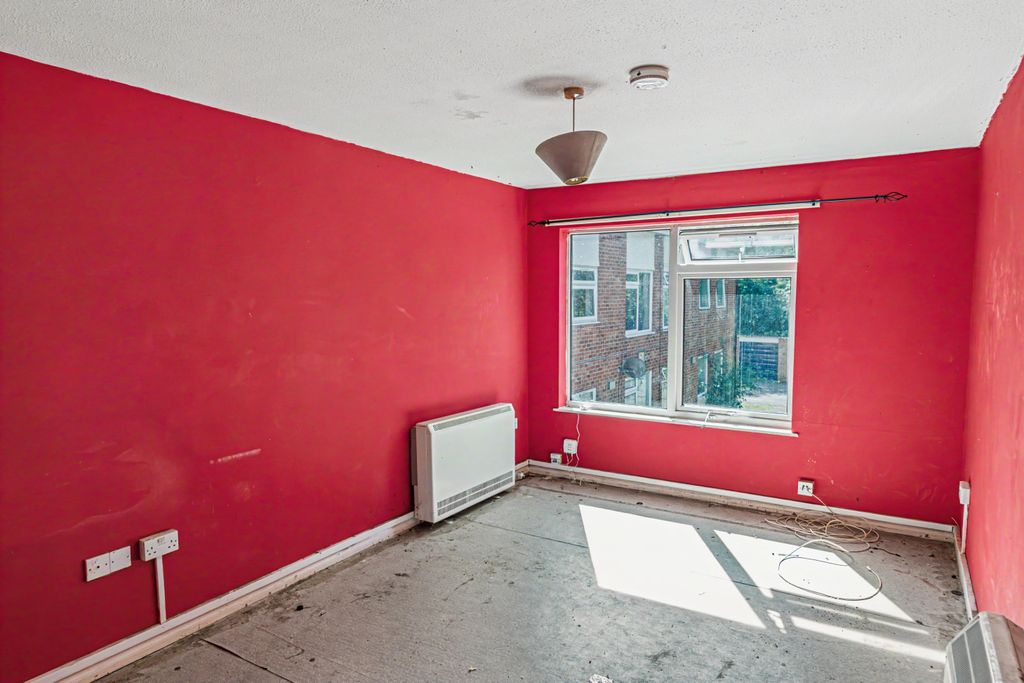 Property photo 2 of 13 63 Waiblingen Way, Devizes, Sn10 2Bw