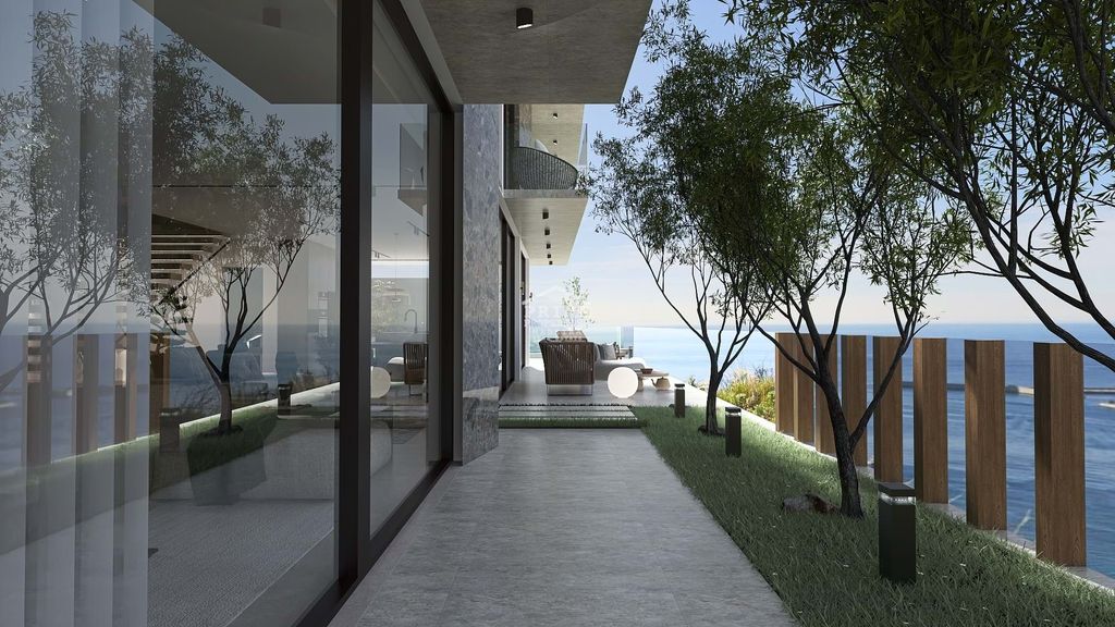 Property photo 2 of 35