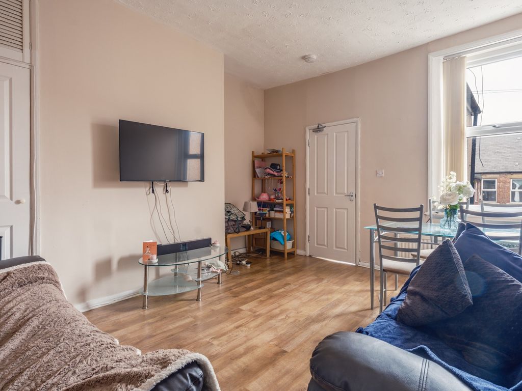 Property photo 3 of 7 3708193