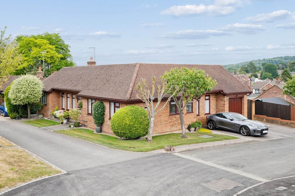 Property photo 1 of 23