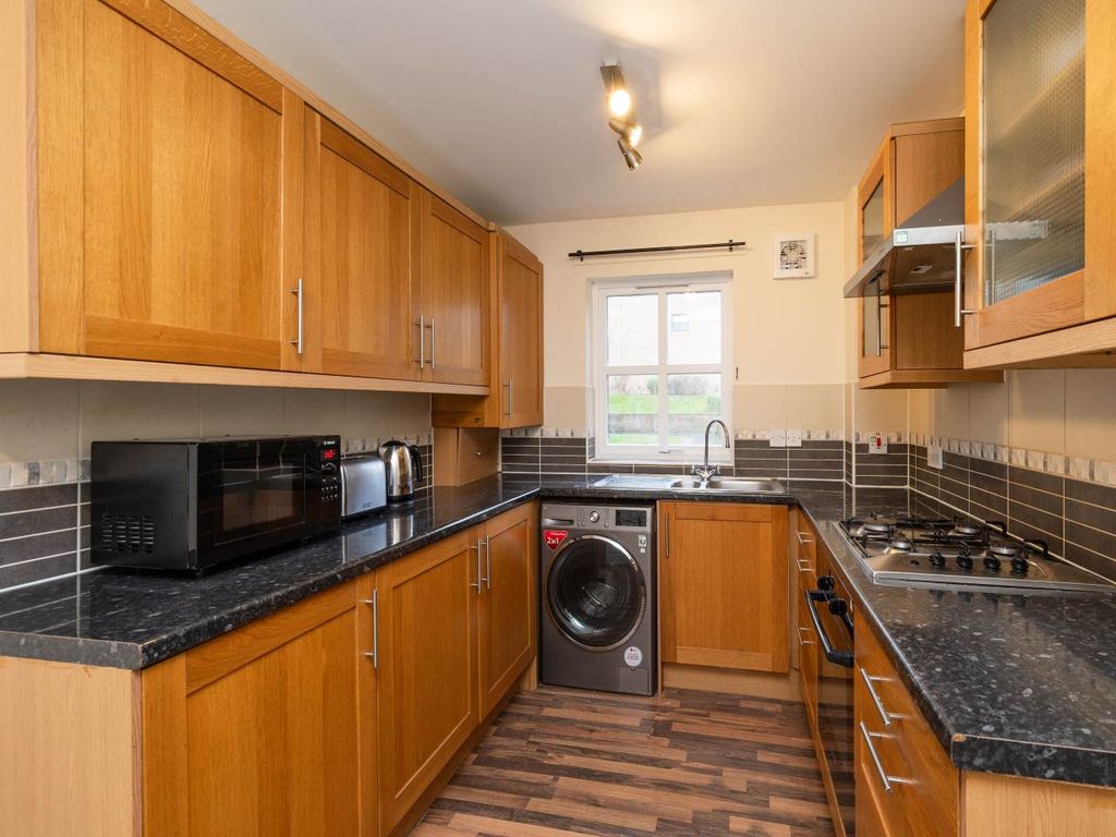 Property photo 3 of 9 Interior009