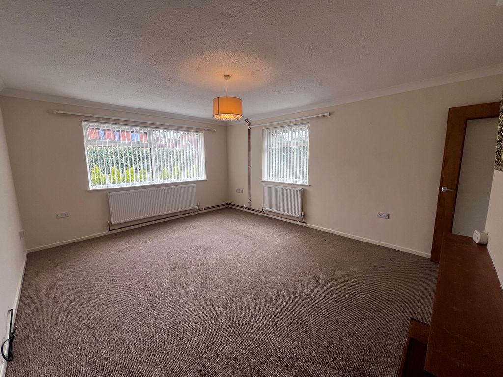 Property photo 3 of 12 Front