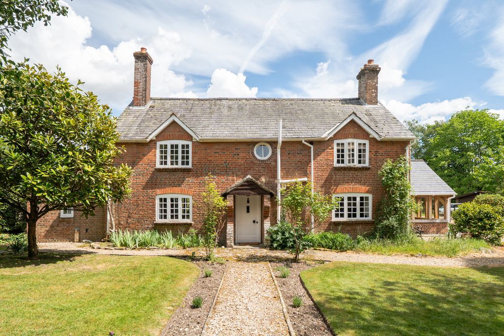 Property photo 1 of 18