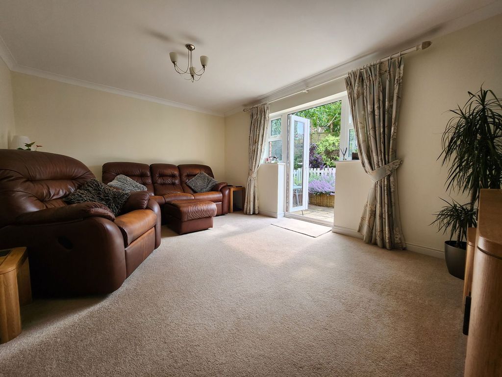 Property photo 2 of 15