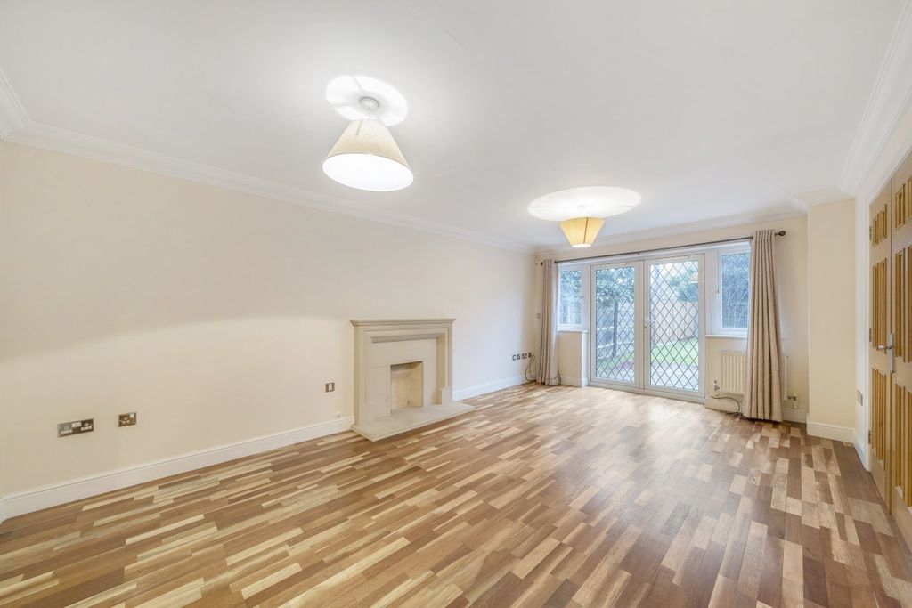 Property photo 3 of 14 Picture No. 51