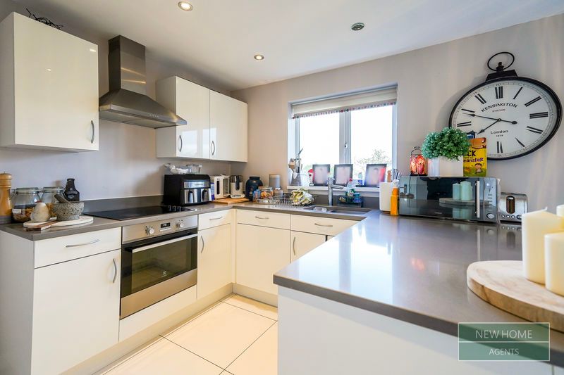 Property photo 3 of 18 Photo 12